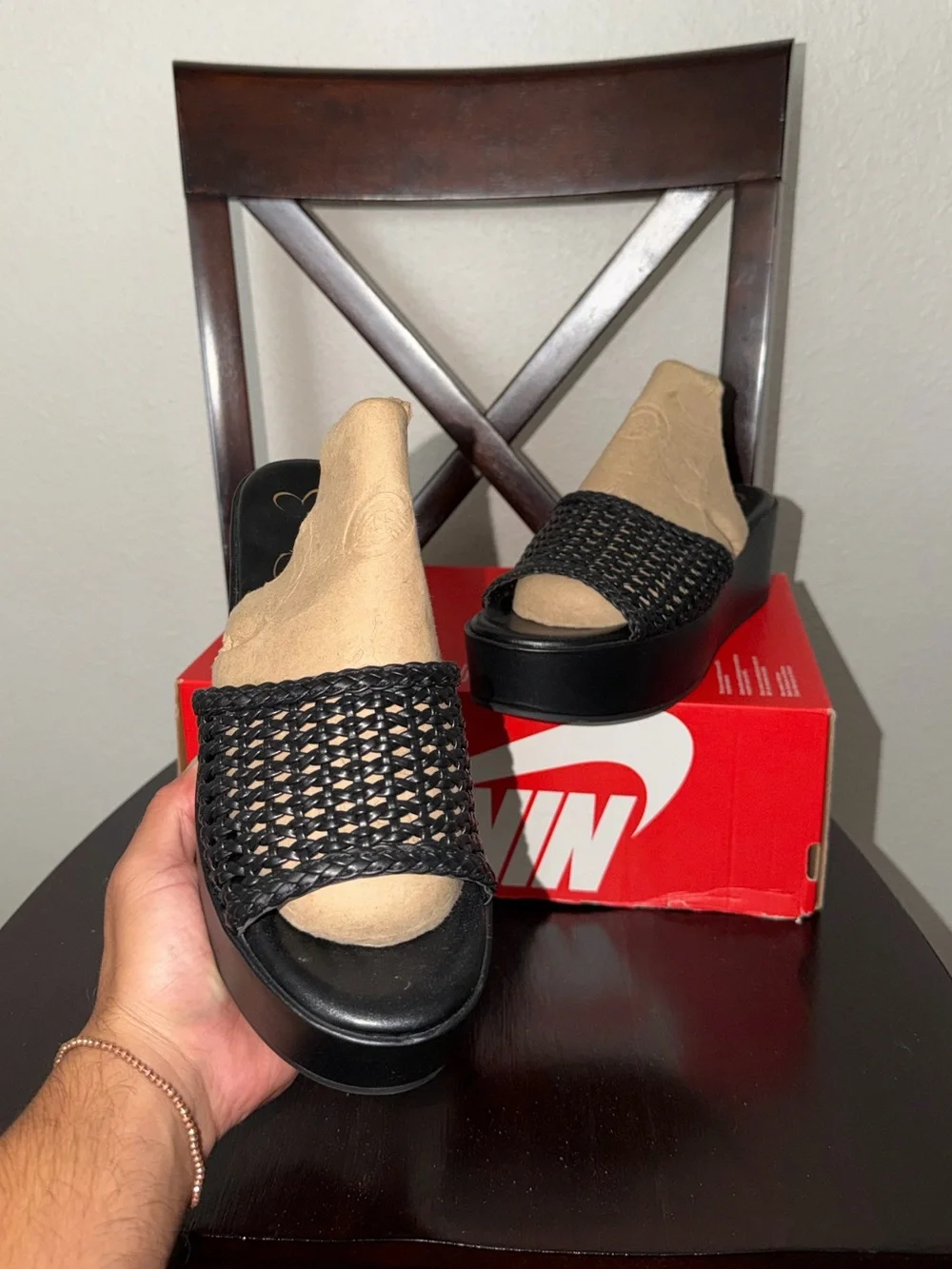 Jessica Simpson Women’s Black Woven Platform Slide Sandals size 8